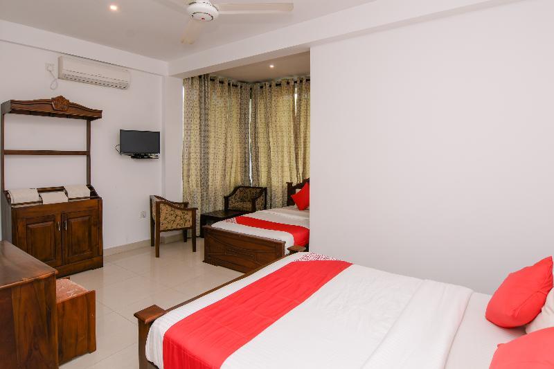Oyo 238 Selva'S Guest House Nuwara Eliya Bagian luar foto